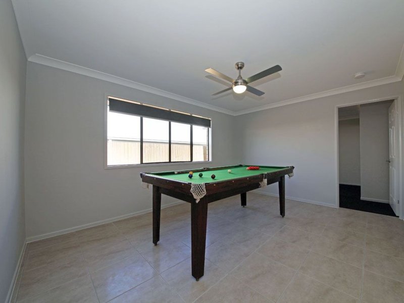 Photo - 25 Sandstone Way, Little Mountain QLD 4551 - Image 12