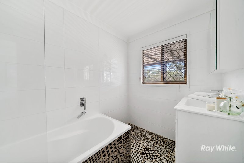 Photo - 25 Sapium Street, Kingston QLD 4114 - Image 11