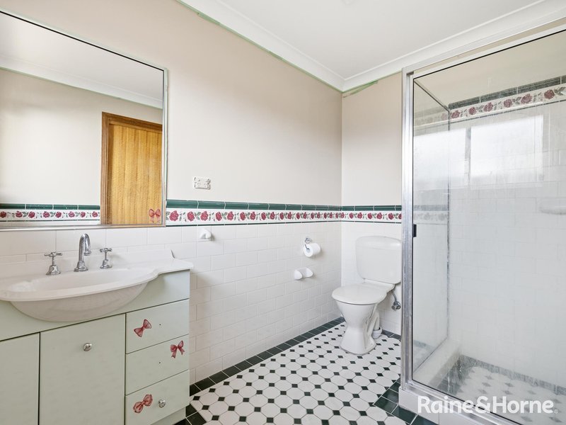 Photo - 25 Sapphire Crescent, Kelso NSW 2795 - Image 9