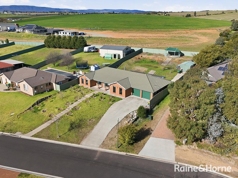 Photo - 25 Sapphire Crescent, Kelso NSW 2795 - Image 19