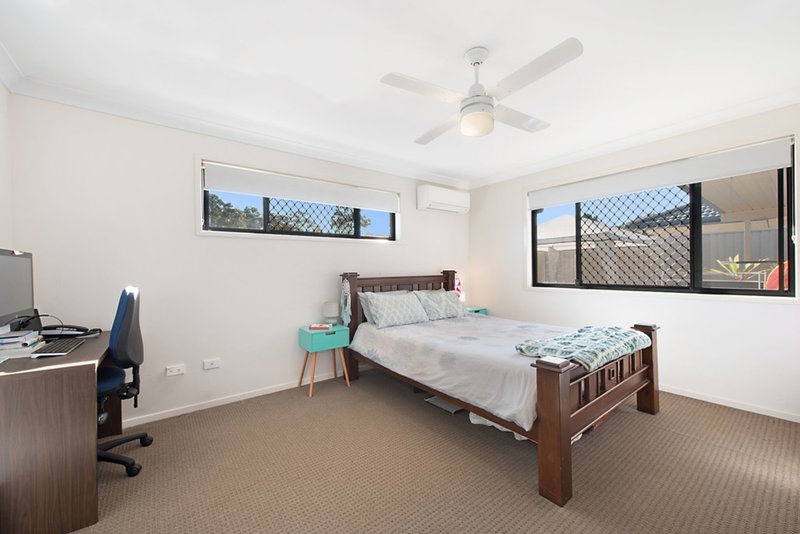 Photo - 25 Sasha Street, Wynnum West QLD 4178 - Image 6