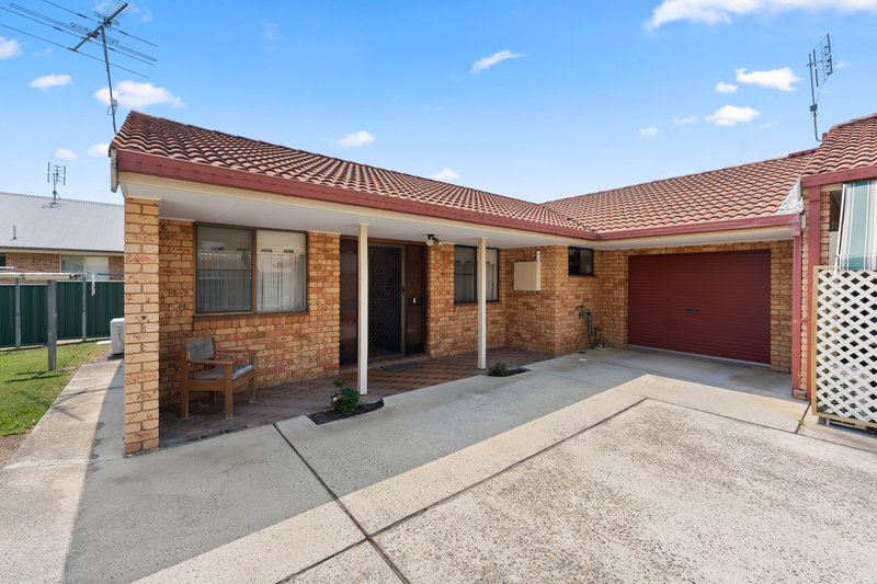 Photo - 2/5 Schaeffer Close, Grafton NSW 2460 - Image 2