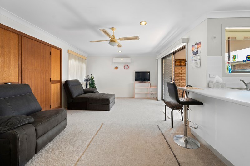 Photo - 2/5 Schaeffer Close, Grafton NSW 2460 - Image 3