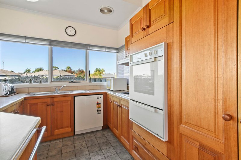 Photo - 25 Schooner Terrace, Paynesville VIC 3880 - Image 7