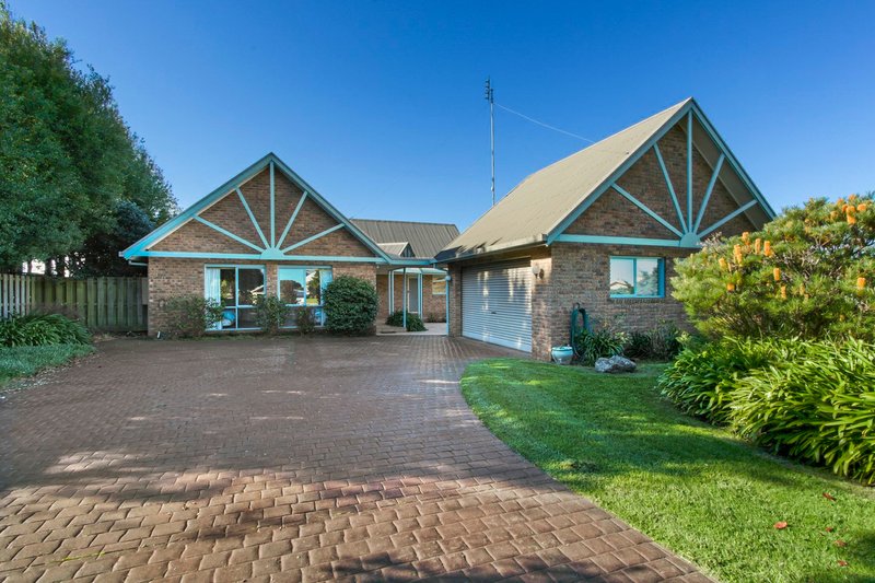 Photo - 25 Schooner Terrace, Paynesville VIC 3880 - Image 11