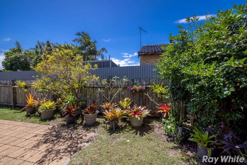 Photo - 2/5 Sciacca Avenue, Tuncurry NSW 2428 - Image 10