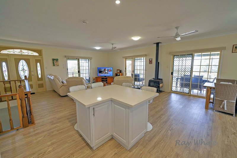 Photo - 25 Seaspray Drive, Agnes Water QLD 4677 - Image 3