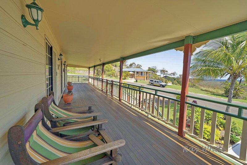 Photo - 25 Seaspray Drive, Agnes Water QLD 4677 - Image 15