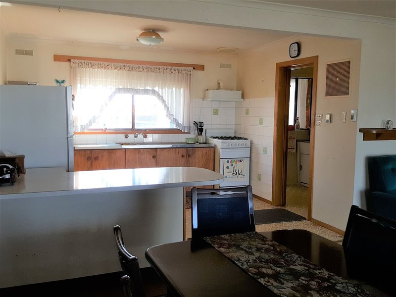 Photo - 25 Seaward Street, Mcloughlins Beach VIC 3874 - Image 4