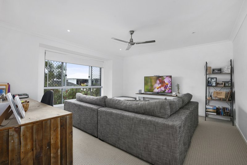 Photo - 25 Selkirk Way, Peregian Springs QLD 4573 - Image 3