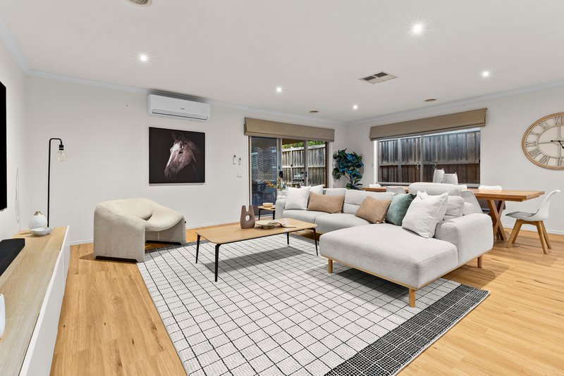 Photo - 25 Senecio Drive, Doreen VIC 3754 - Image 4