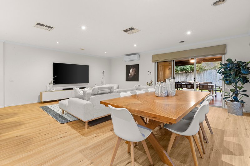 Photo - 25 Senecio Drive, Doreen VIC 3754 - Image 10