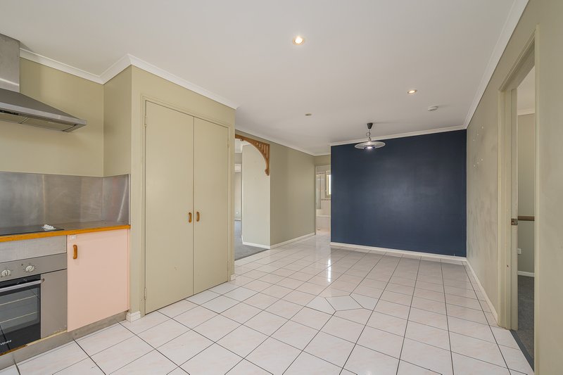 Photo - 25 Shaw Street, New Auckland QLD 4680 - Image 4