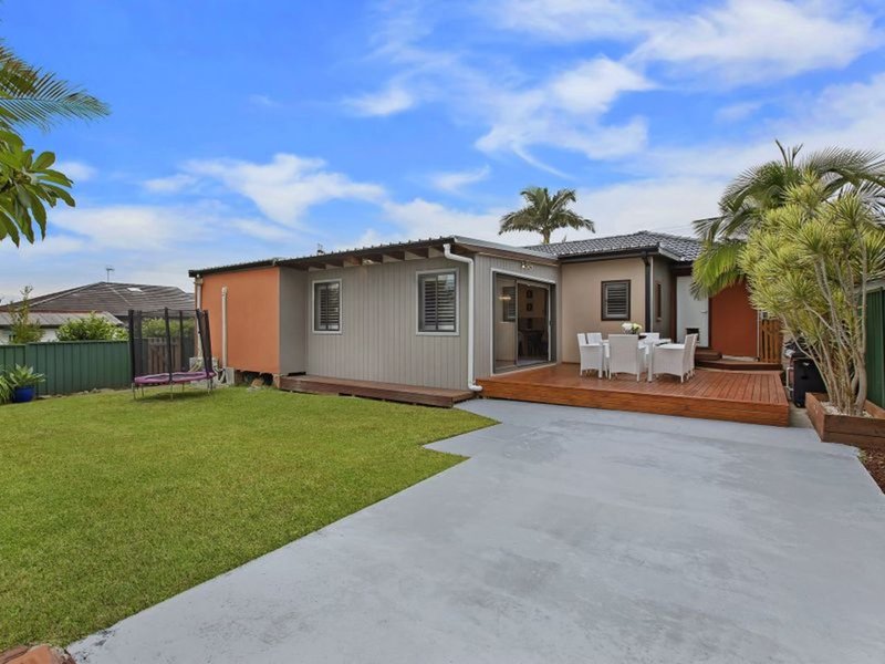 Photo - 25 Shortland Avenue, Killarney Vale NSW 2261 - Image 11