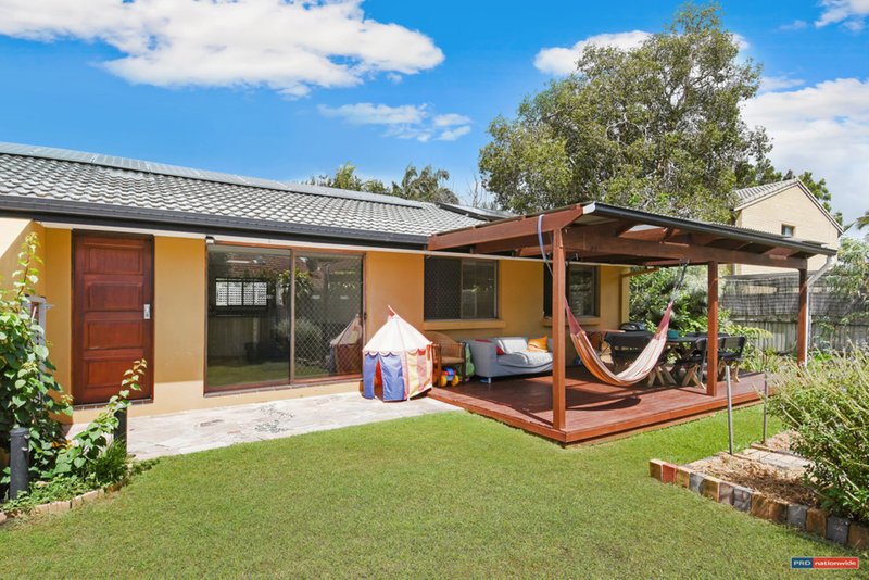 Photo - 2/5 Shrike Court, Burleigh Waters QLD 4220 - Image 1