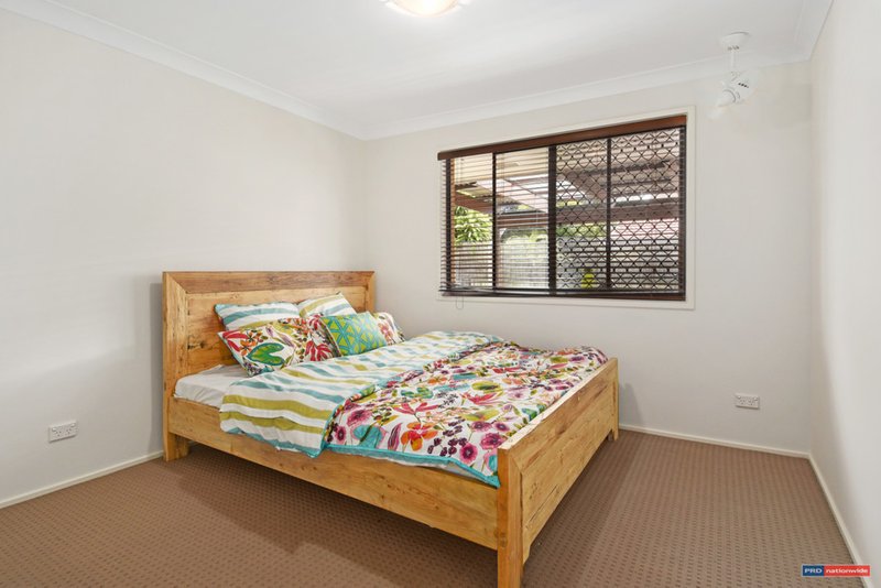 Photo - 2/5 Shrike Court, Burleigh Waters QLD 4220 - Image 6