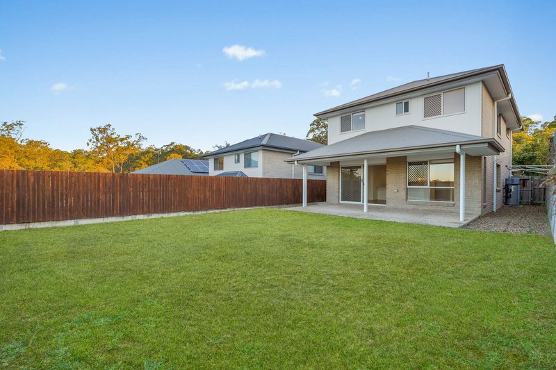 Photo - 25 Silvertop Crescent, Spring Mountain QLD 4300 - Image 17
