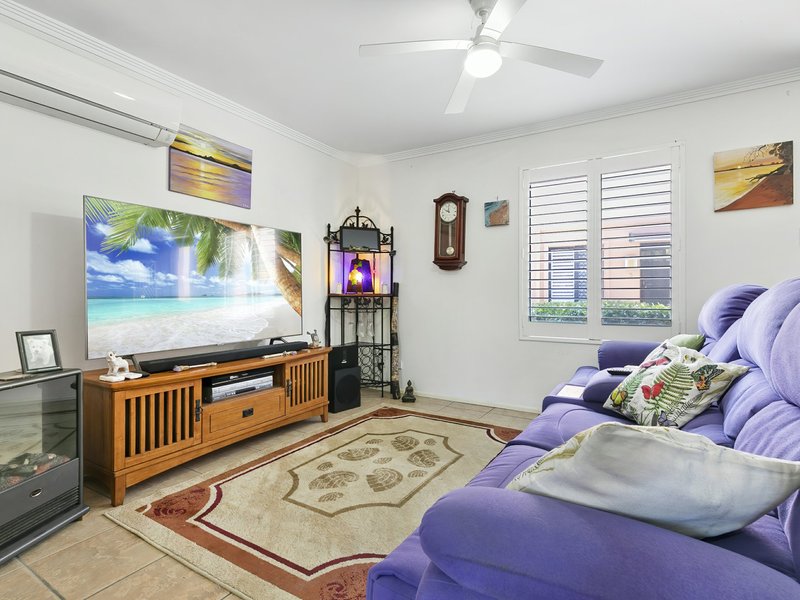 Photo - 2/5 Sixth Avenue, Woorim QLD 4507 - Image 3