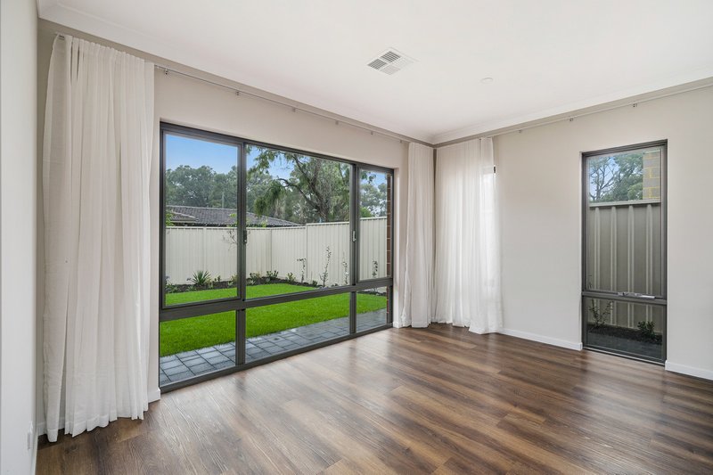Photo - 25 Solandra Way, Forrestfield WA 6058 - Image 28