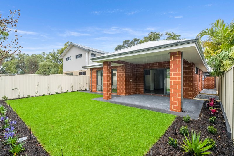 Photo - 25 Solandra Way, Forrestfield WA 6058 - Image 33