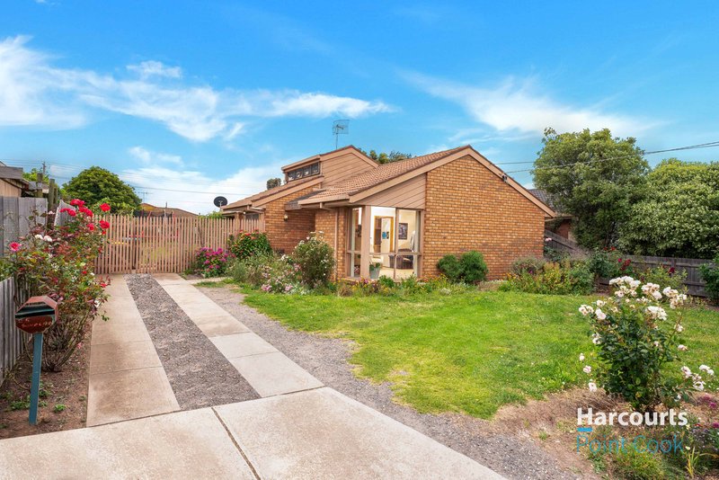 25 Songlark Crescent, Werribee VIC 3030