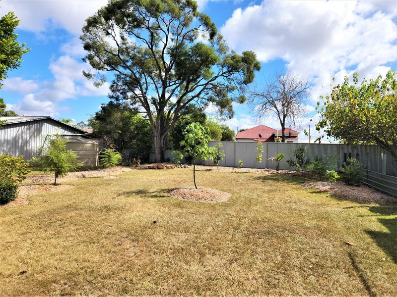 Photo - 25 South Street, Wondai QLD 4606 - Image 18