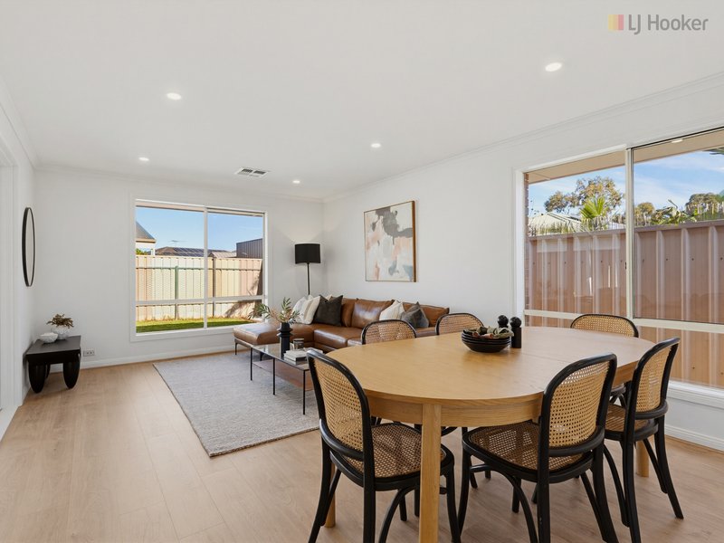 Photo - 25 Southbank Blvd , Sheidow Park SA 5158 - Image 5