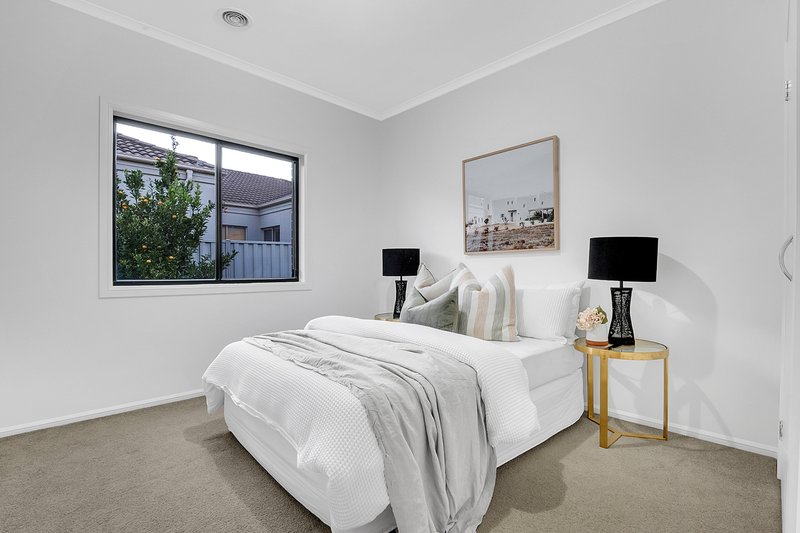 Photo - 25 St Andrews Drive, Craigieburn VIC 3064 - Image 19