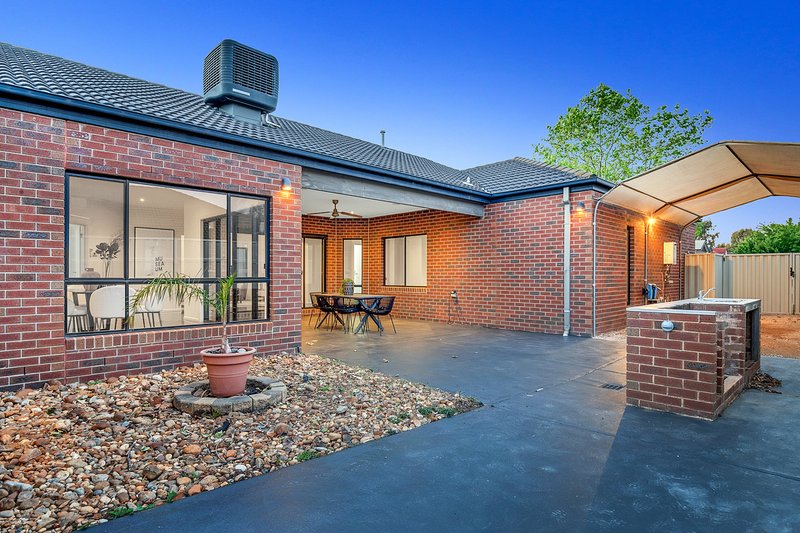 Photo - 25 St Andrews Drive, Craigieburn VIC 3064 - Image 23