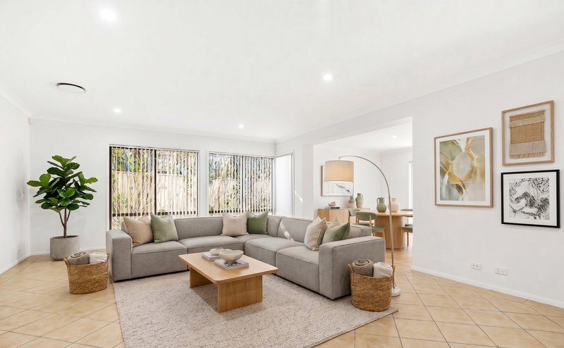 Photo - 25 St Georges Crescent, Cecil Hills NSW 2171 - Image 4