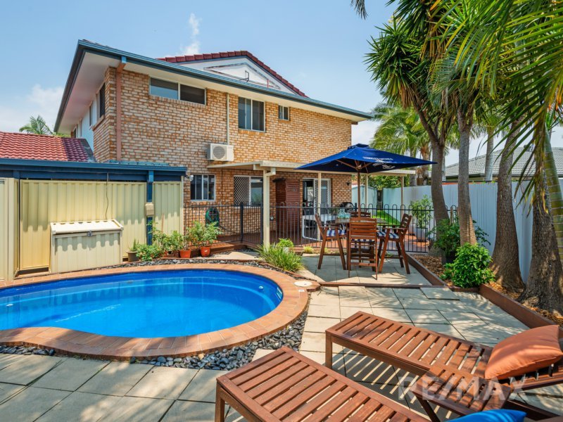 2/5 St Lucia Court, Varsity Lakes QLD 4227