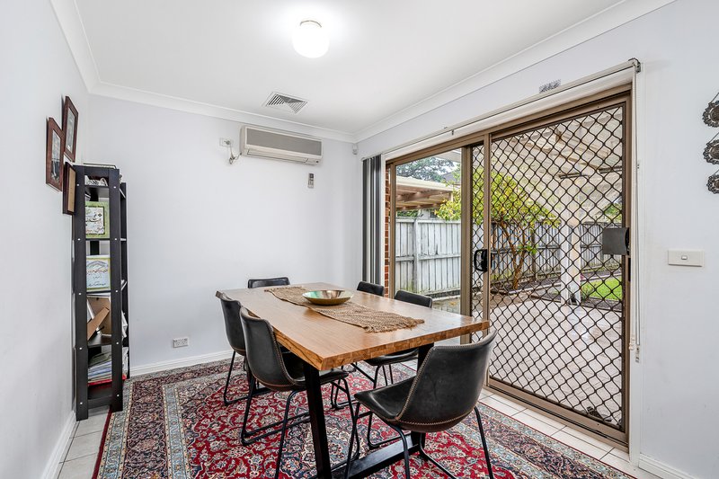 Photo - 25 St Pauls Way, Blacktown NSW 2148 - Image 4