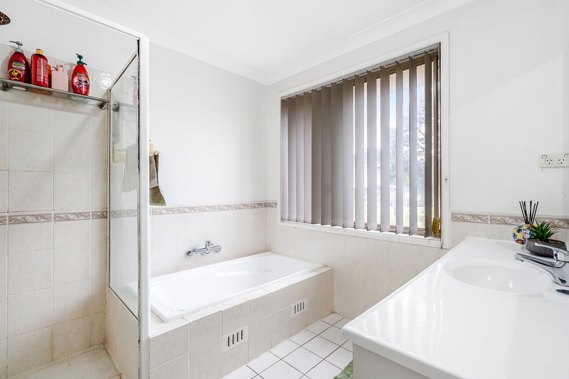 Photo - 25 St Pauls Way, Blacktown NSW 2148 - Image 6