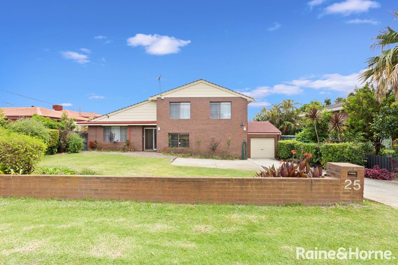 25 Stanton Road, Redcliffe WA 6104