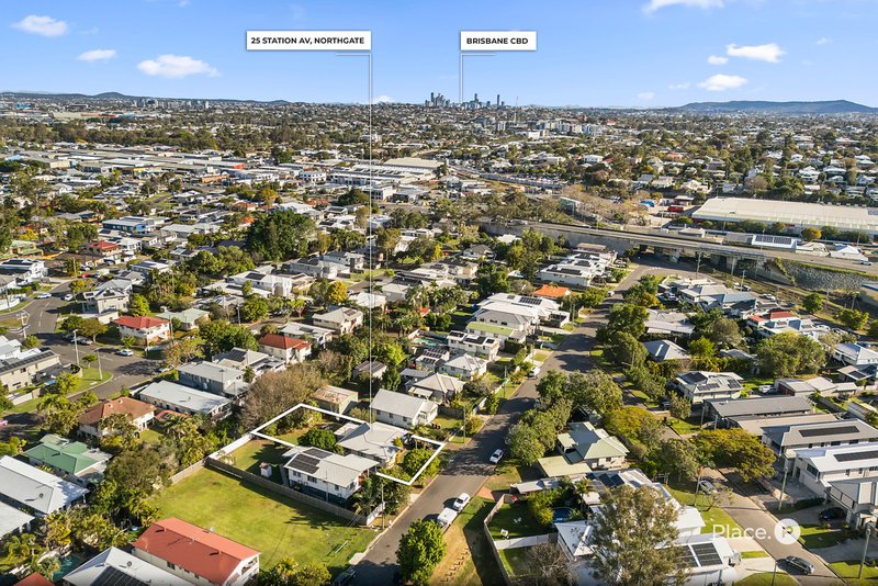 Photo - 25 Station Avenue, Northgate QLD 4013 - Image 3