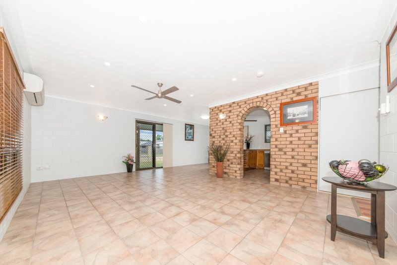 Photo - 25 Stella Street, Kelso QLD 4815 - Image 3