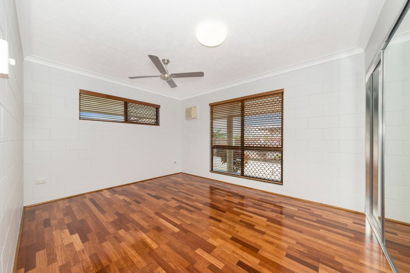 Photo - 25 Stella Street, Kelso QLD 4815 - Image 7