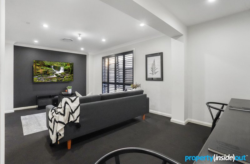 Photo - 25 Steward Drive, Oran Park NSW 2570 - Image 9