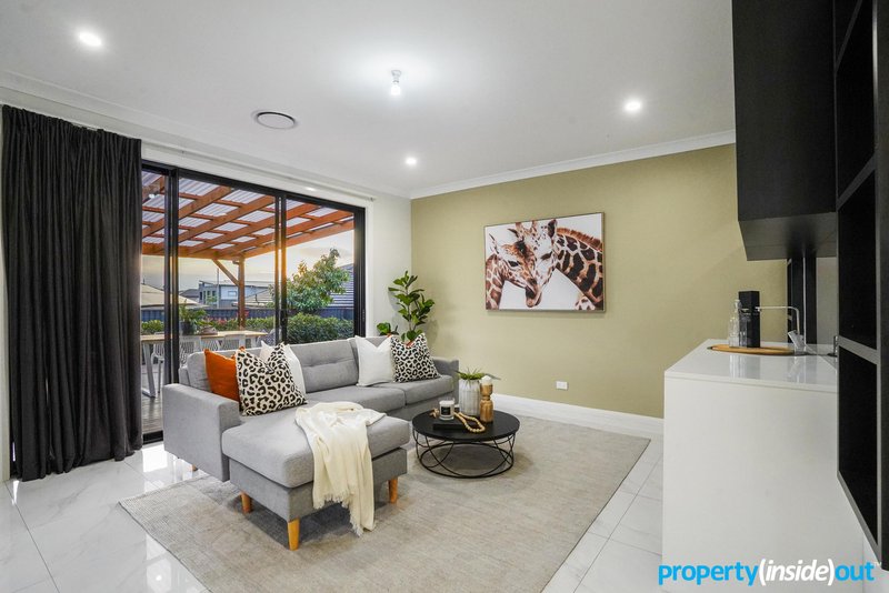 Photo - 25 Steward Drive, Oran Park NSW 2570 - Image 13