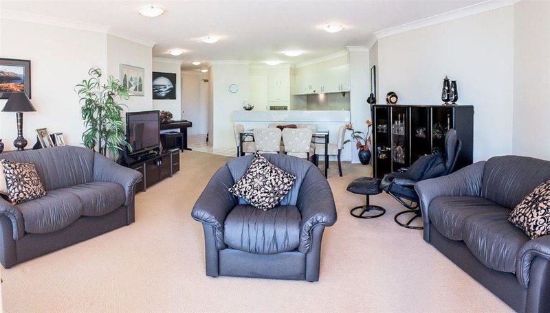 Photo - 2/5 Stewart Street, Port Macquarie NSW 2444 - Image 3