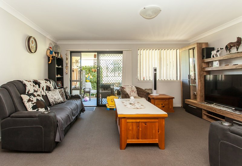 Photo - 25 Stonebridge Drive, Cessnock NSW 2325 - Image 5