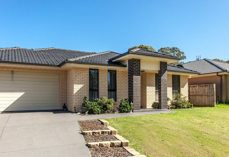 Photo - 25 Stonebridge Drive, Cessnock NSW 2325 - Image 13