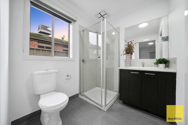 Photo - 25 Stonehill Drive, Maddingley VIC 3340 - Image 4
