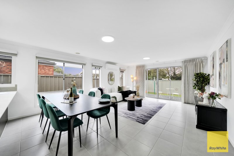 Photo - 25 Stonehill Drive, Maddingley VIC 3340 - Image 7