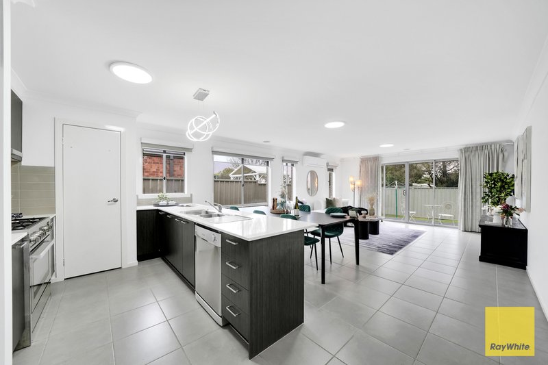 Photo - 25 Stonehill Drive, Maddingley VIC 3340 - Image 12