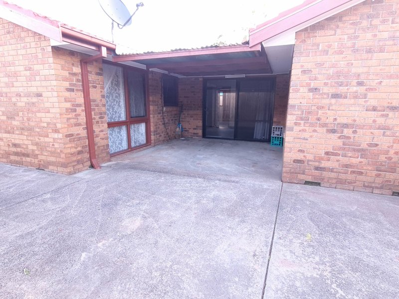 Photo - 25 Sunnyvale Crescent, Keysborough VIC 3173 - Image 5