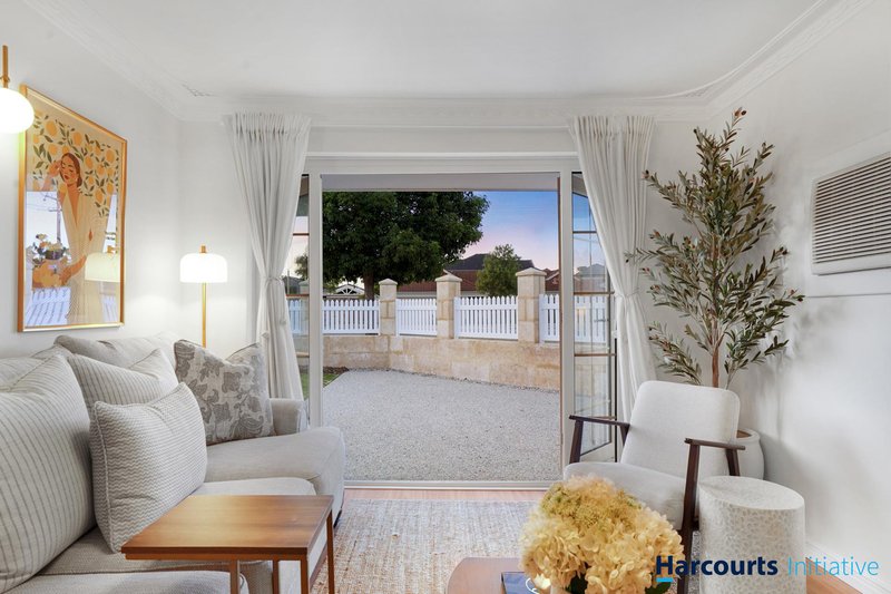 Photo - 25 Surrey Street, Dianella WA 6059 - Image 17