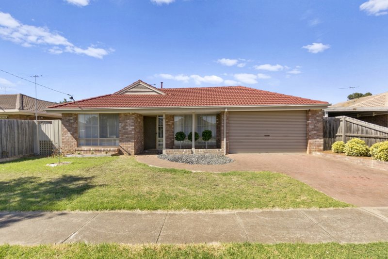 Photo - 25 Swan Street, Werribee VIC 3030 - Image 2