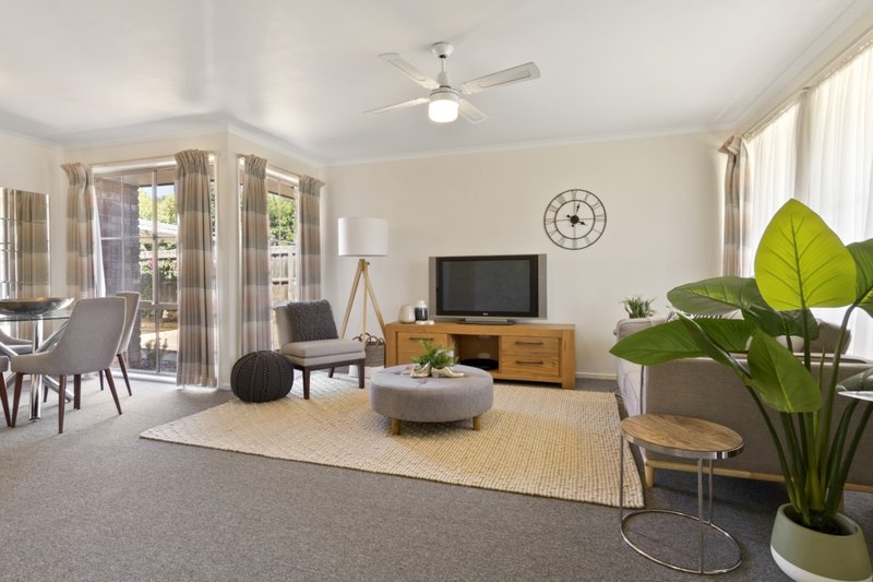 Photo - 25 Swan Street, Werribee VIC 3030 - Image 3