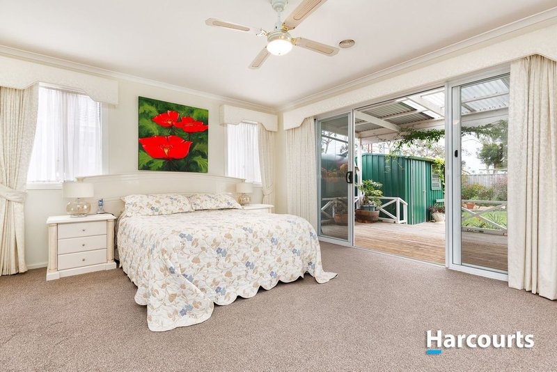 Photo - 25 Tantallon Blvd , Beaconsfield VIC 3807 - Image 8